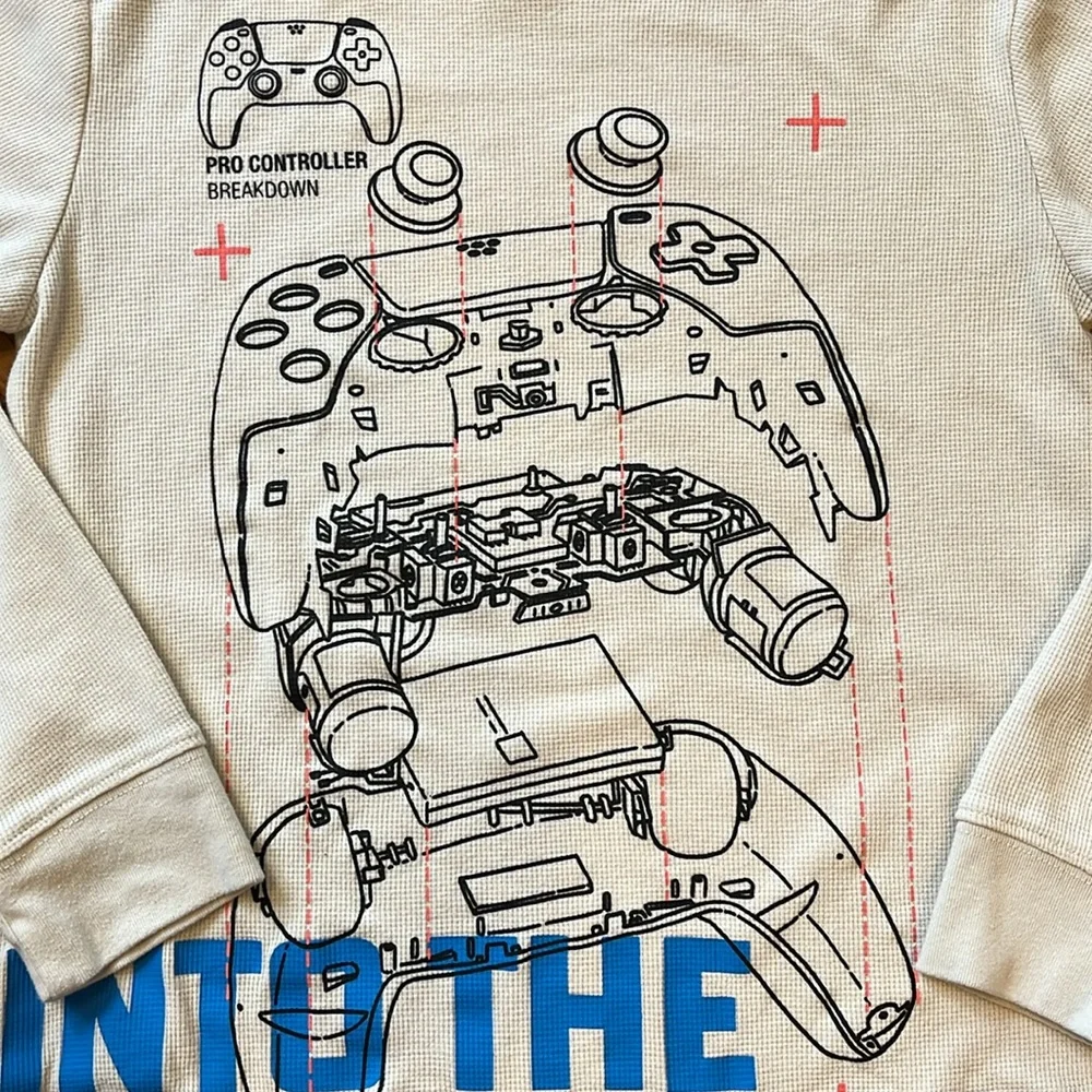 NWOT “Controller breakdown” Graphic Tee